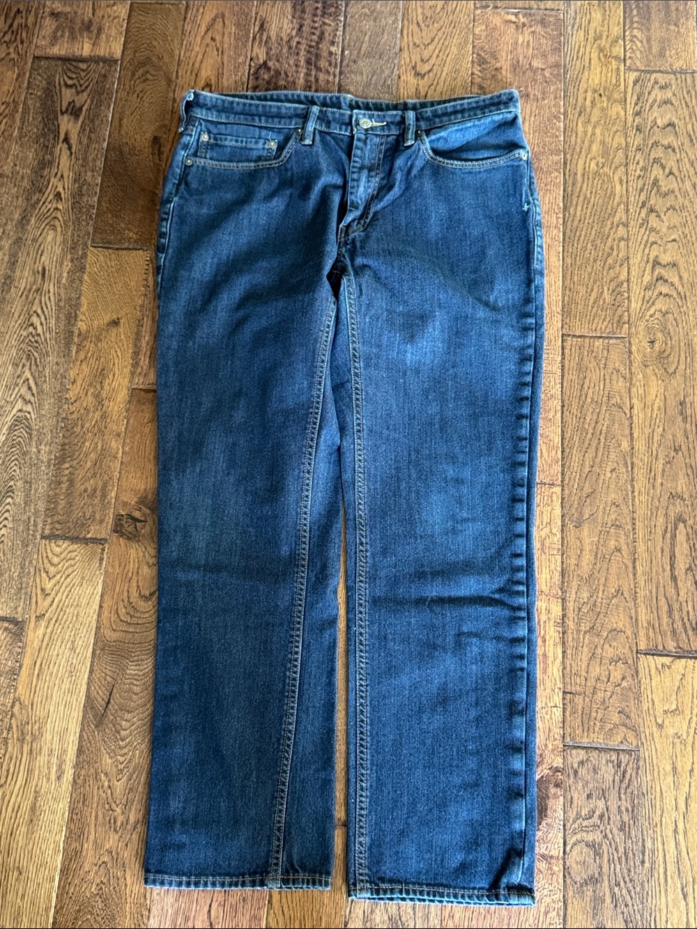 Classic Dark Blue Men’s Levi 541 Straight-Leg Jeans